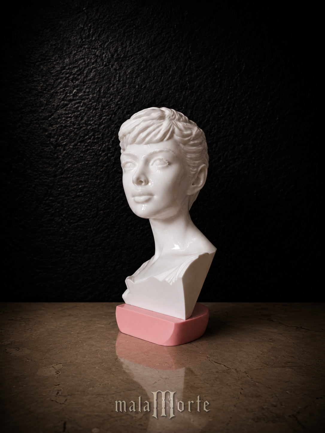 Audrey Hepburn - Busto